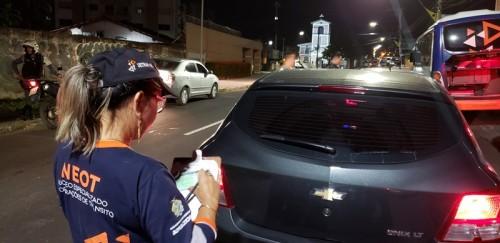 Mais de 30 motoristas são flagrados dirigindo sob o efeito de álcool
