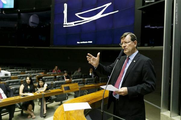 Ministro diz que colocou um jabuti na Reforma da Previdência, eu acho que colocaram um jumento! Ministro diz que colocou um jabuti na Reforma da Previdência, eu acho que colocaram um jumento!