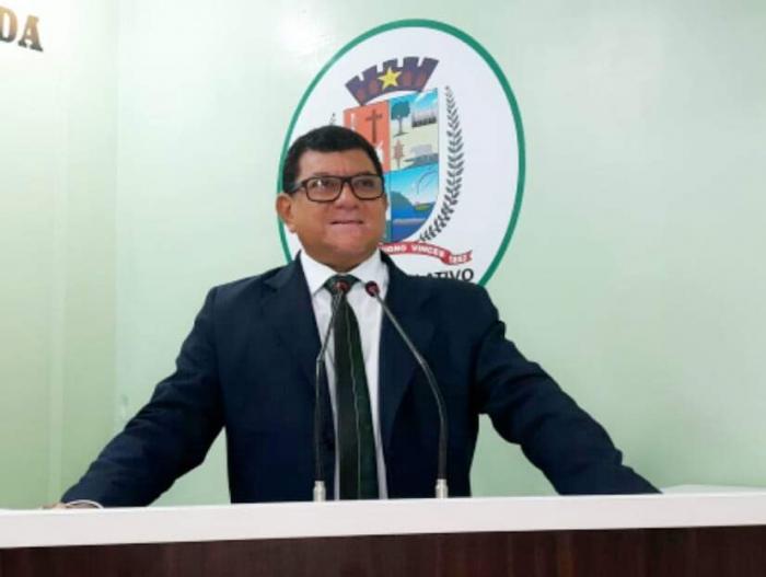 Marcos da Luz pede solução para falta de energia na comunidade do Marajá