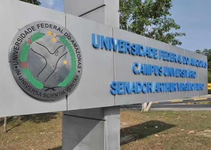 Ufam abre processo seletivo com 17 vagas e salários de até R$ 5,7 mil 