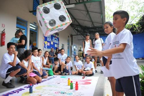Mais de 300 mil alunos da rede estadual participam da Olimpíada Brasileira de Matemática nesta terça-feira (21/05)