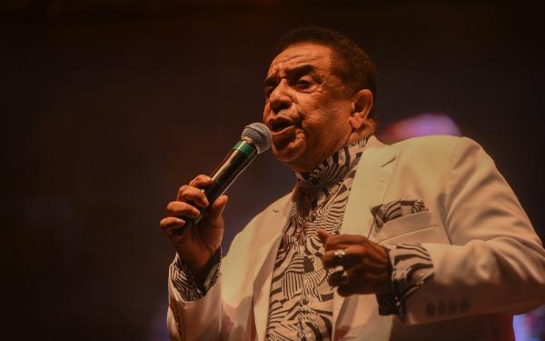 Agnaldo Timóteo está em UTI do Hospital das Clínicas em estado crítico Agnaldo Timóteo está em UTI do Hospital das Clínicas em estado crítico