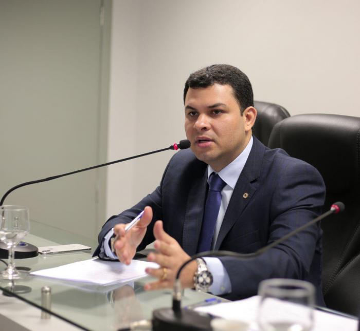 Saullo Vianna participa de Audiência Pública sobre metas fiscais do Estado