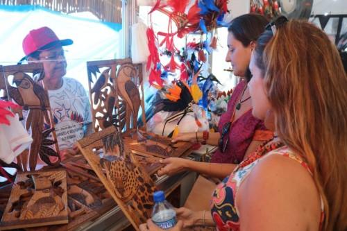 Mostra de Artesanato em Parintins gera mais de R$ 340 mil em vendas