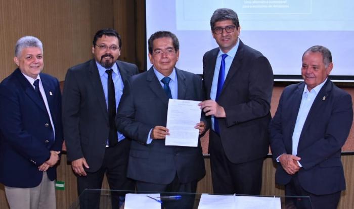 Cônsul honorário de El Salvador adere à Frente para criação de polo tecnológico em Manaus