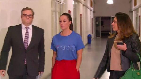 Paolla Oliveira registra ocorrência sobre vídeo de sexo falsamente atribuído a ela Paolla Oliveira registra ocorrência sobre vídeo de sexo falsamente atribuído a ela