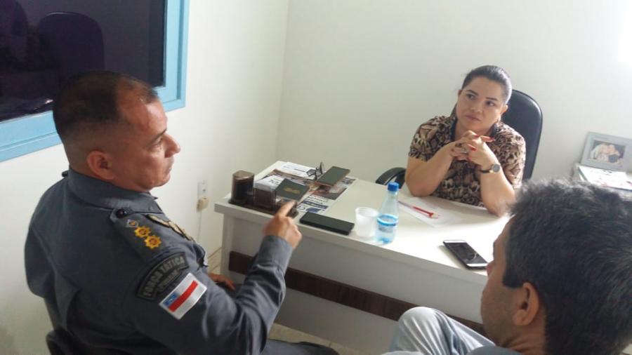 Em reunião na CDL, comandante da PM Parintins busca parceria para implantar ciclopatrulhamento