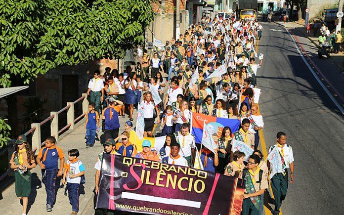 Parintins faz passeata contra abuso infantil no sábado