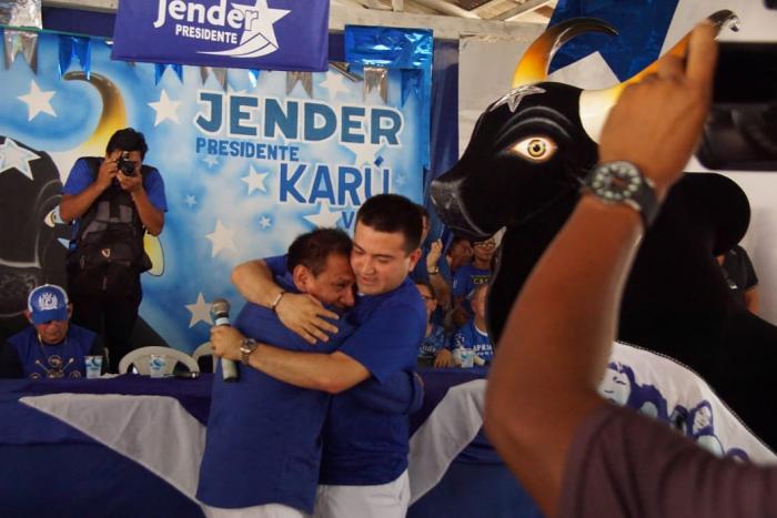 Em momento delicado, Jender e Karu tomam posse a frente do Boi Caprichoso neste sábado Em momento delicado, Jender e Karu tomam posse a frente do Boi Caprichoso neste sábado