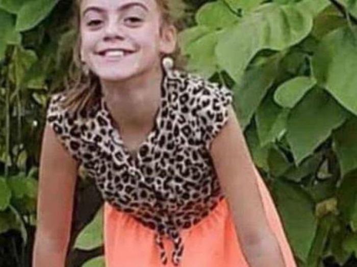 Menina contrai ameba comedora de cérebro após nadar em rio e morre Menina contrai ameba comedora de cérebro após nadar em rio e morre