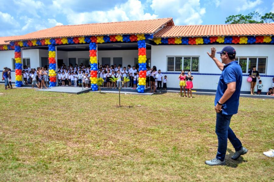 Prefeitura de Parintins vai entregar novas escolas na região do Lago da Valéria e Zé Açu Prefeitura de Parintins vai entregar novas escolas na região do Lago da Valéria e Zé Açu