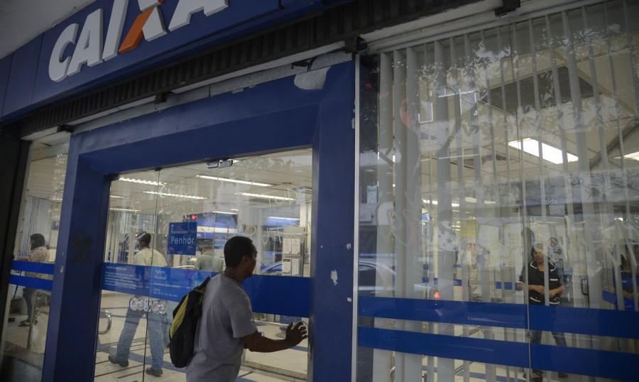 Autônomo pode baixar aplicativo a partir desta terça-feira para renda de R$ 600 Autônomo pode baixar aplicativo a partir desta terça-feira para renda de R$ 600