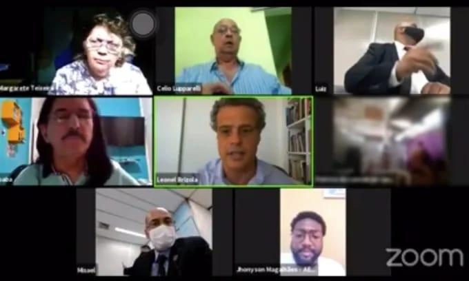 No RJ, casal faz sexo em reunião virtual da Câmara sobre merenda escolar