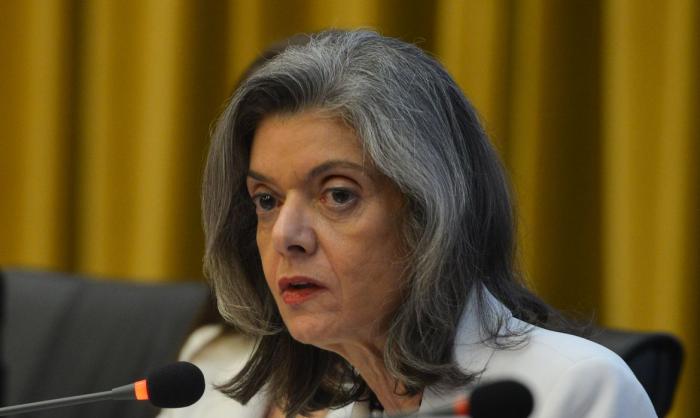 STF: Cármen Lúcia vota por suspender relatórios do Ministério da Justiça