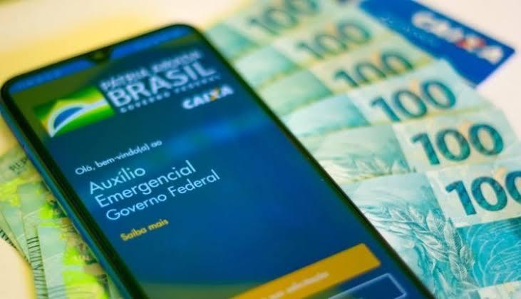 Em Parintins-Am, 1.500 auxílios emergenciais e Bolsa Família são bloqueados pelo Governo Federal