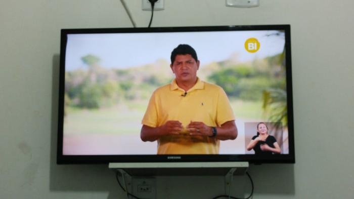 Em seu primeiro programa, Bi Garcia destaca combate a COVID-19 em Parintins
