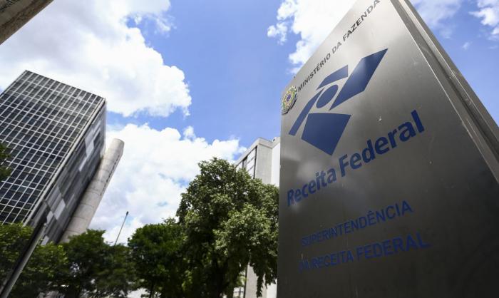 Receita abre amanhã consulta ao lote residual de restituição do IRPF