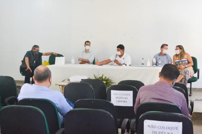Parintins amplia flexibilização no toque de recolher e libera prática de esportes coletivos