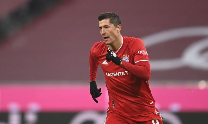 Lewandowski desbanca Messi e Cristiano Ronaldo como melhor do mundo