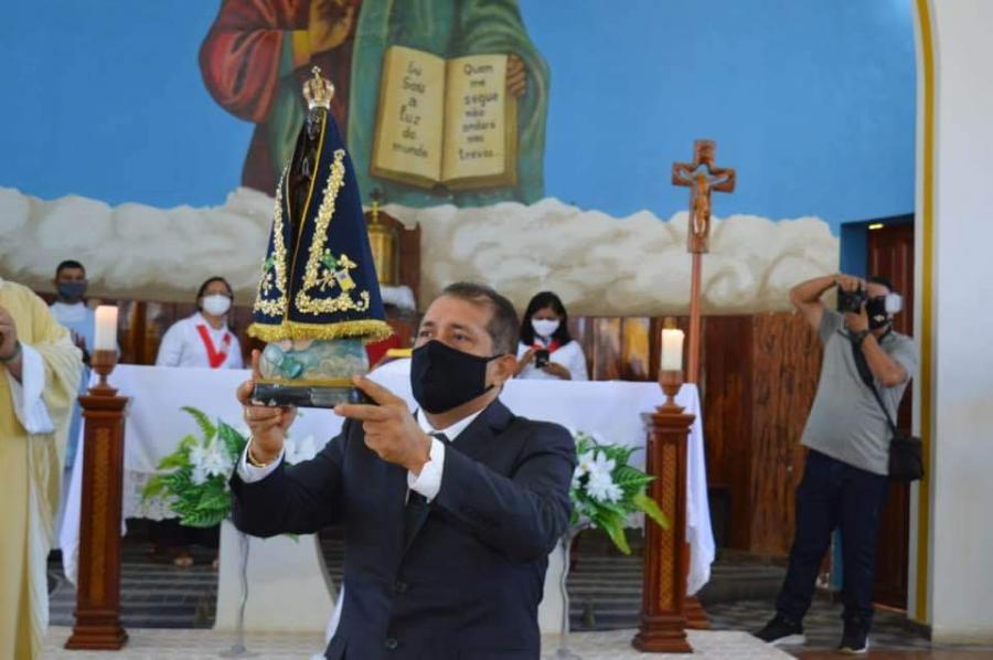CALOTE: Prefeito de Boa Vista do Ramos-Am não paga 13º salário para todos funcionários 