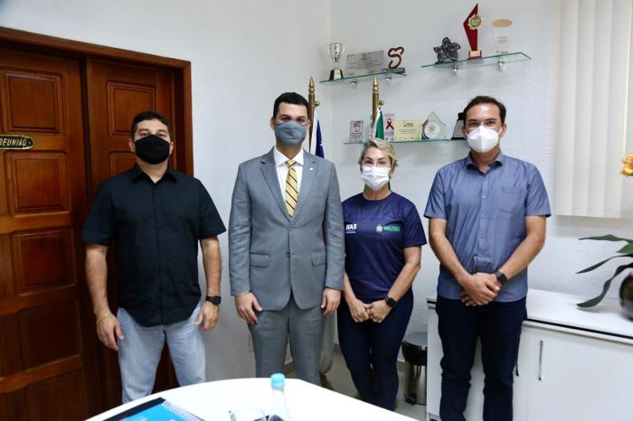 Parintins receberá 4.779 Cartões Auxílio Emergencial Estadual