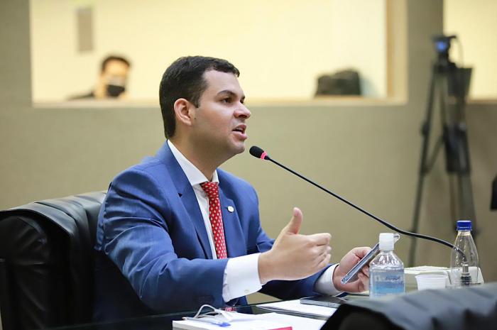 Saullo destaca diálogo para aprovação de R$160 milhões do FTI à saúde do interior 