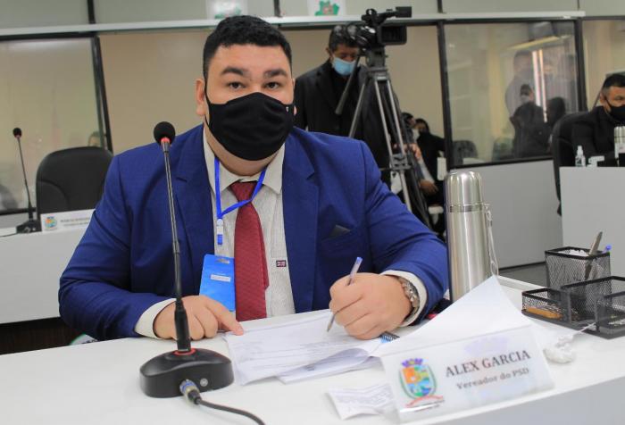 Após pedido do vereador Alex Garcia, deputado Saullo Vianna requere apoio do estado em UTI's de Parintins