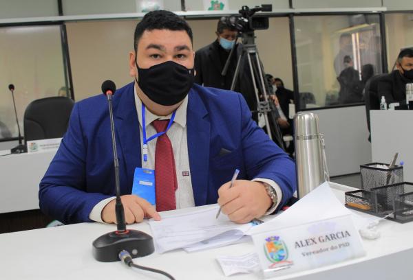 Após pedido do vereador Alex Garcia, deputado Saullo Vianna requere apoio do estado em UTI's de Parintins