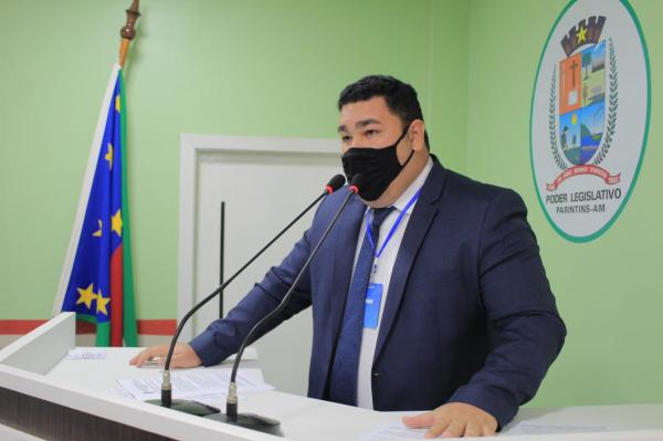Alex Garcia mostra repúdio contra preços abusivos dos combustíveis