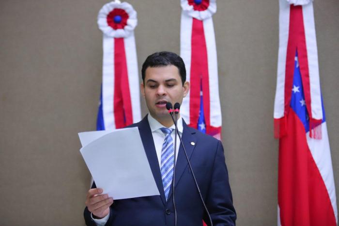 Deputado Saullo Vianna quer redução do ICMS para baixar preço dos combustíveis