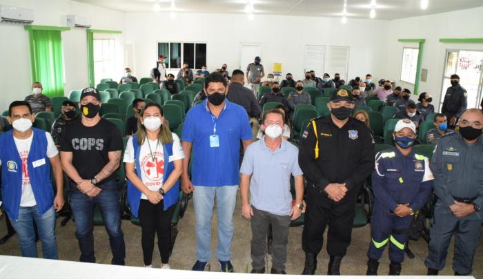 Trabalhadores da segurança pública começam a ser vacinados em Parintins 