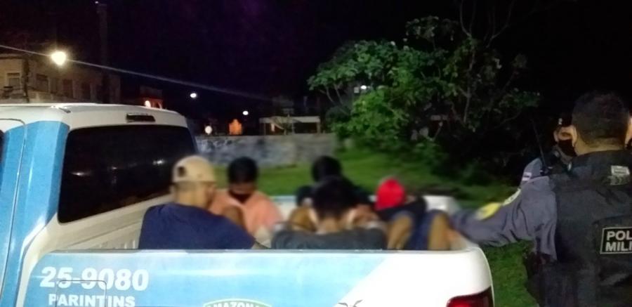 Fiscalização acaba com festa clandestina em rebocador na orla de Parintins