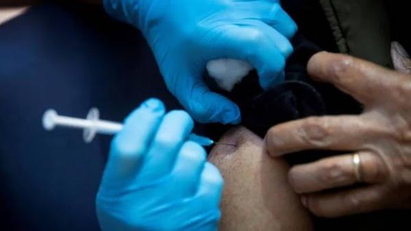 Consumir álcool não altera efeito da vacina, confirmam cientistas
