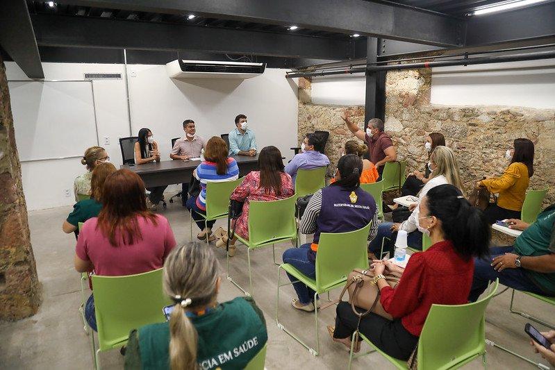David Almeida destaca metas para a Saúde e firma pacto com diretores de gestão em Manaus