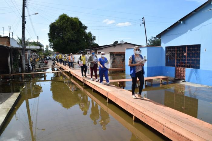 Prefeitura de Parintins realiza ações de saúde em áreas alagadas