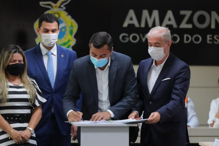 Wilson Lima assina Termo de Cooperação Técnica de R$ 1,8 milhão para ampliar rede de distribuição de água em Nhamundá