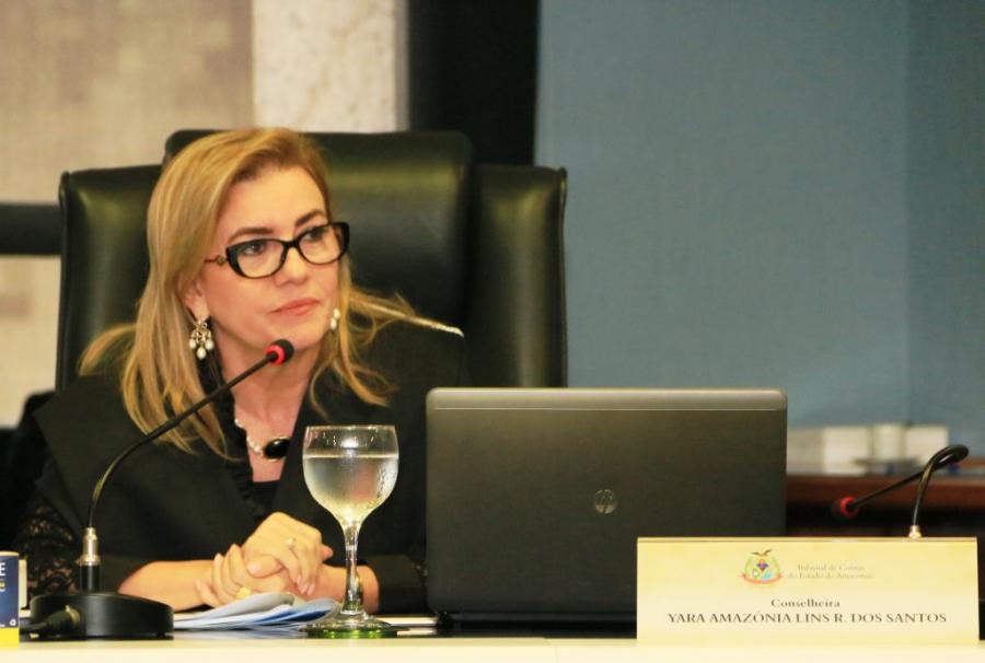 TCE-AM suspende aluguel milionário de carros de luxo pela Prefeitura de Coari