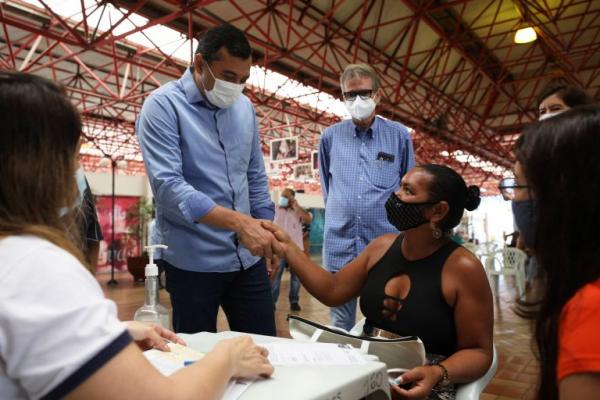 Wilson Lima libera terceiro pagamento de 2021 a beneficiários do Prosamim do Igarapé do Quarenta e Mestre Chico