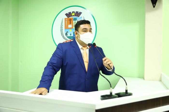 Vereador aprova Moção de Aplausos ao Coletivo responsável pelo letreiro de Parintins