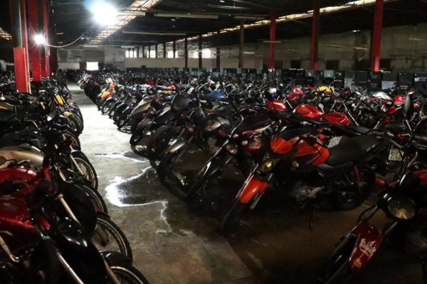DETRAN-AM começa a leiloar mais de 900 carros e motos ainda este mês