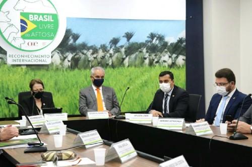 Governador do Amazonas destaca abertura do mercado mundial para pecuaristas de 14 municípios do Estado 