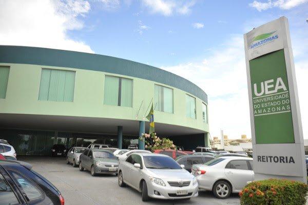 UEA começa aplicar provas do Vestibular neste domingo