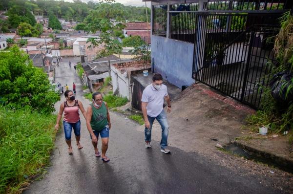 Jander Lobato viabiliza pavimentação de ruas da zona leste de Manaus