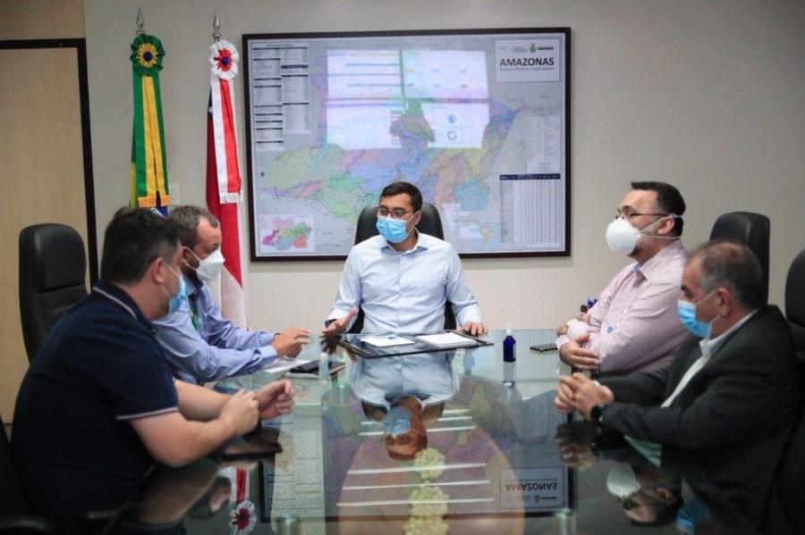 Wilson Lima anuncia mutirão para vacinar pessoas a partir de 30 anos em Manacapuru e Novo Airão