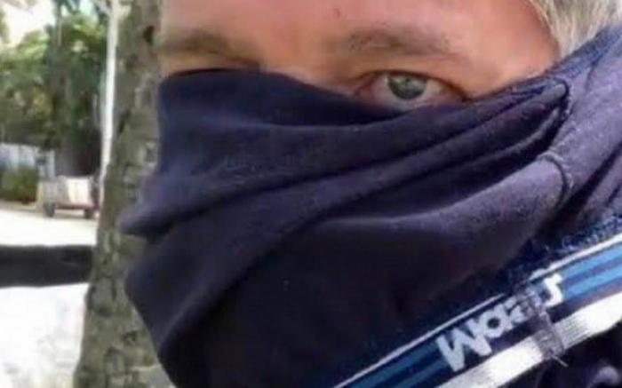 Após protestar com cueca na cara, ator bolsonarista é internado com Covid-19
