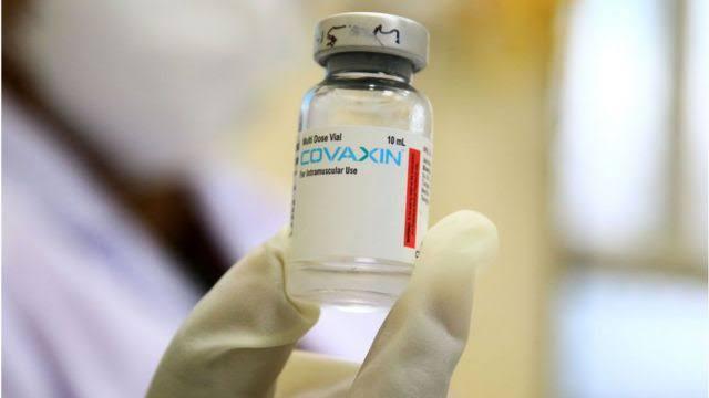 Governo federal pagou 1.000% a mais por vacina indiana 