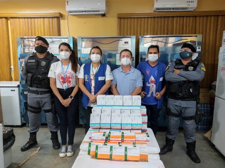 Parintins recebe 15 mil doses de vacina contra Covid-19 para o Dia D