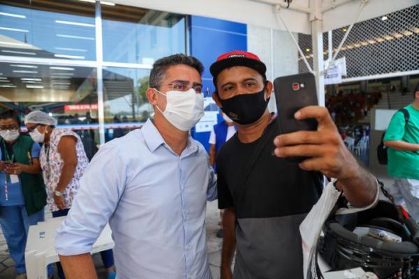 David Almeida conclama público a partir dos 33 anos a se vacinar contra a Covid-19