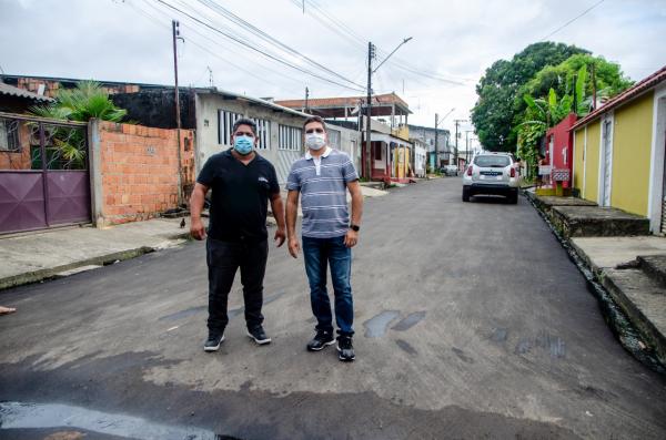 Rua do bairro João Paulo recebe recapeamento após pedido de Jander Lobato