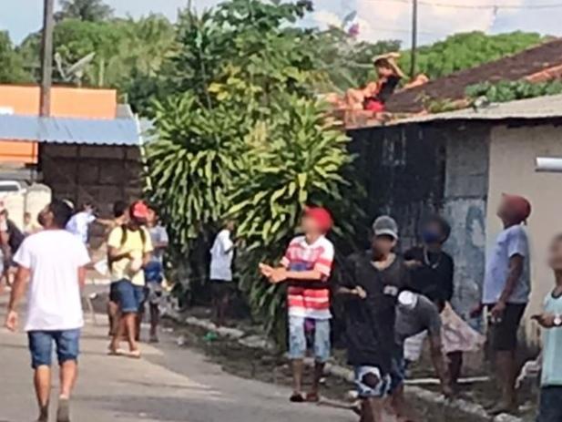 REVOLTADOS: Moradores alertam possivel confronto armado com soltadores de papagaio em Parintins